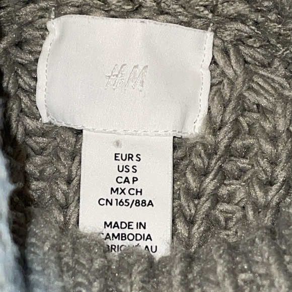 H&M Chunky Knit Turtleneck Sweater in Sage Green Size S Wool Blend Curled finish - Picture 7 of 9